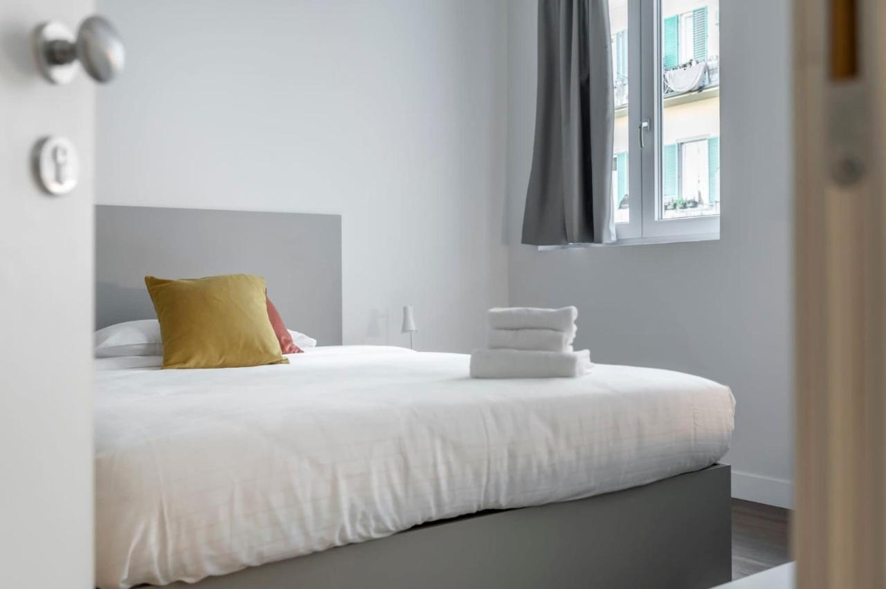 Hostal S4 *